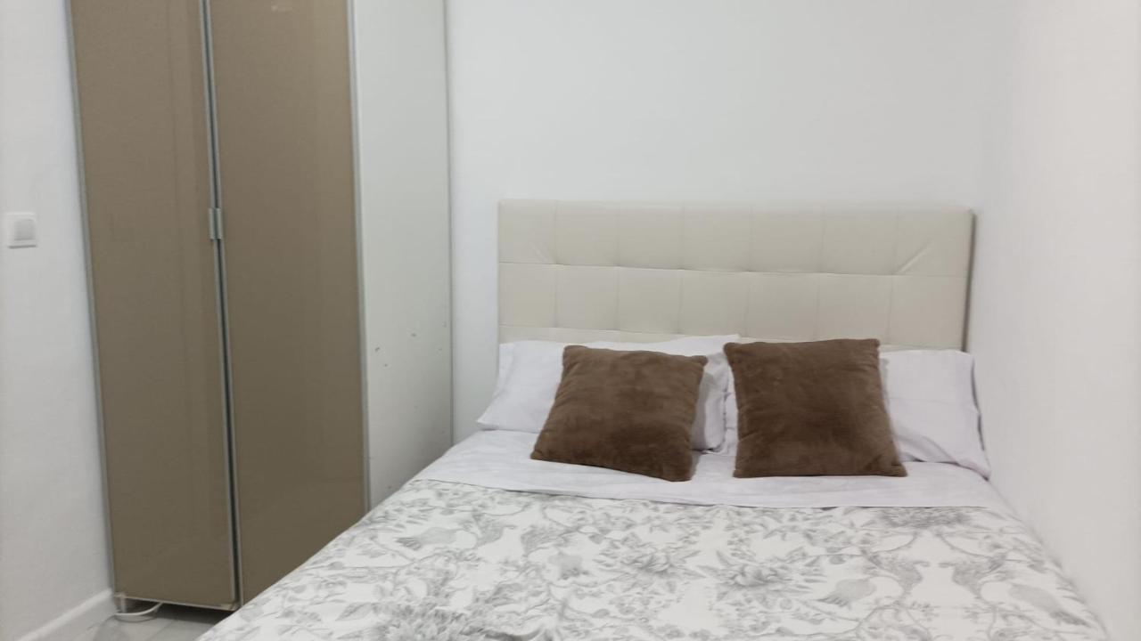 Habitacion Cerca Centro De Мадрид Екстериор снимка