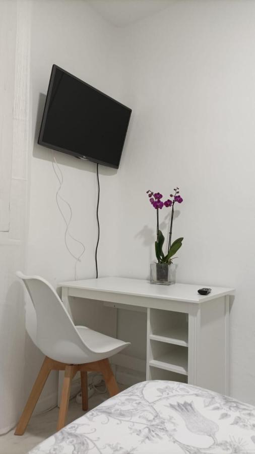 Habitacion Cerca Centro De Мадрид Екстериор снимка