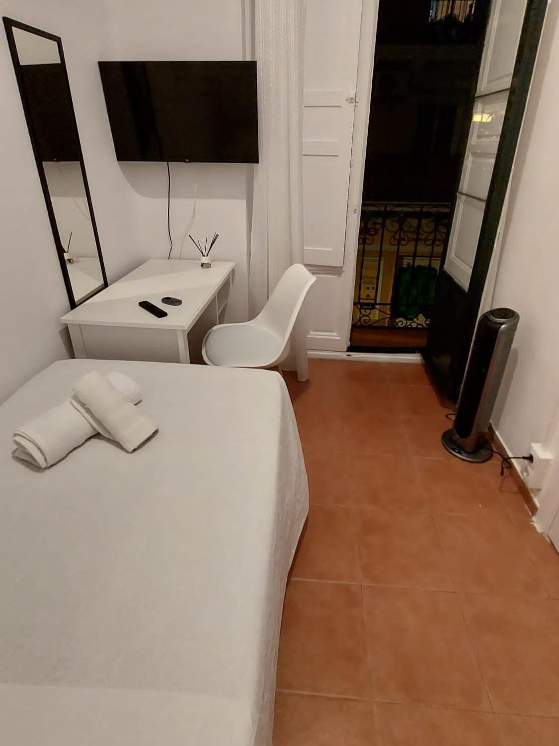 Habitacion Cerca Centro De Мадрид Стая снимка