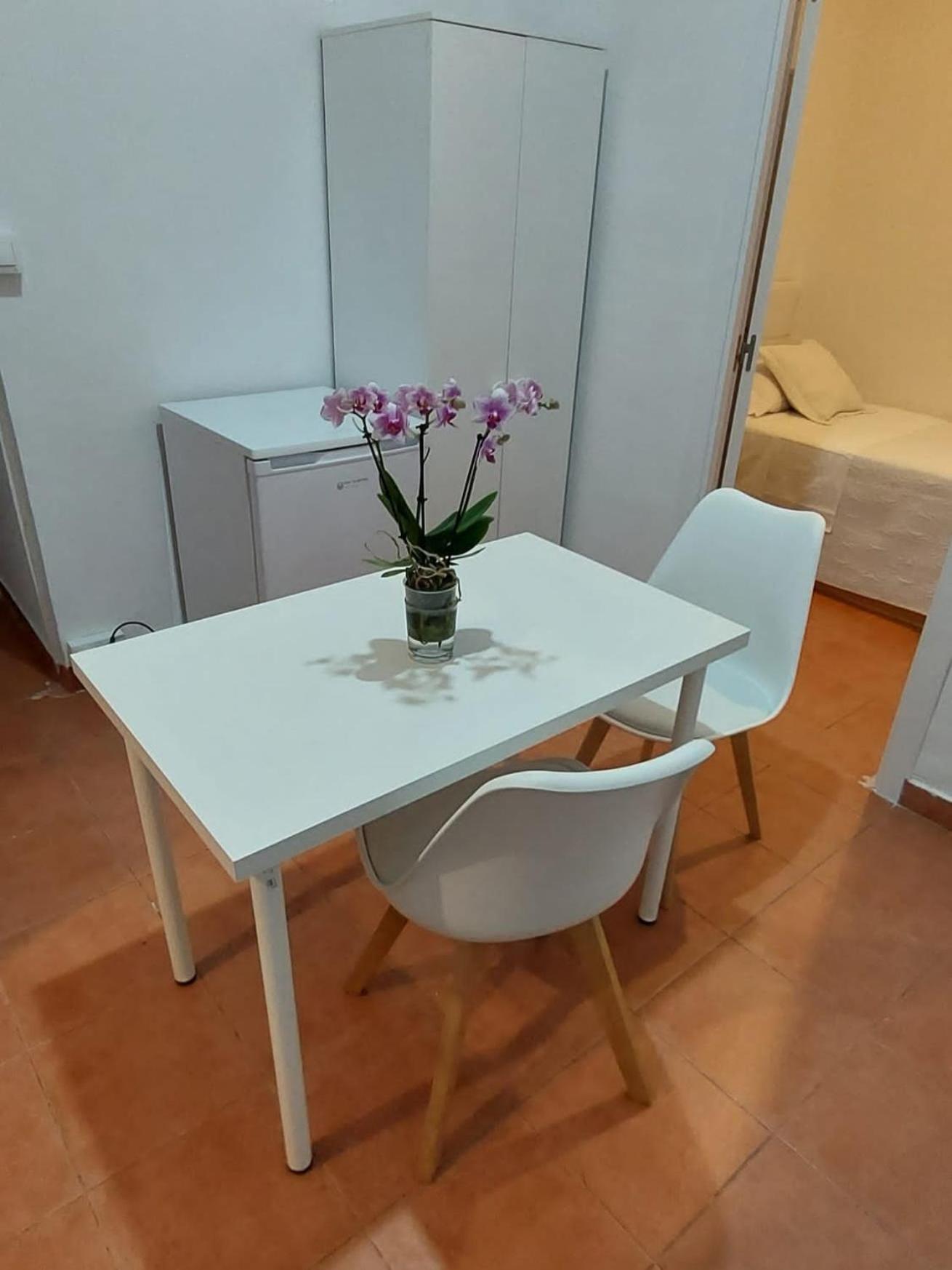 Habitacion Cerca Centro De Мадрид Стая снимка