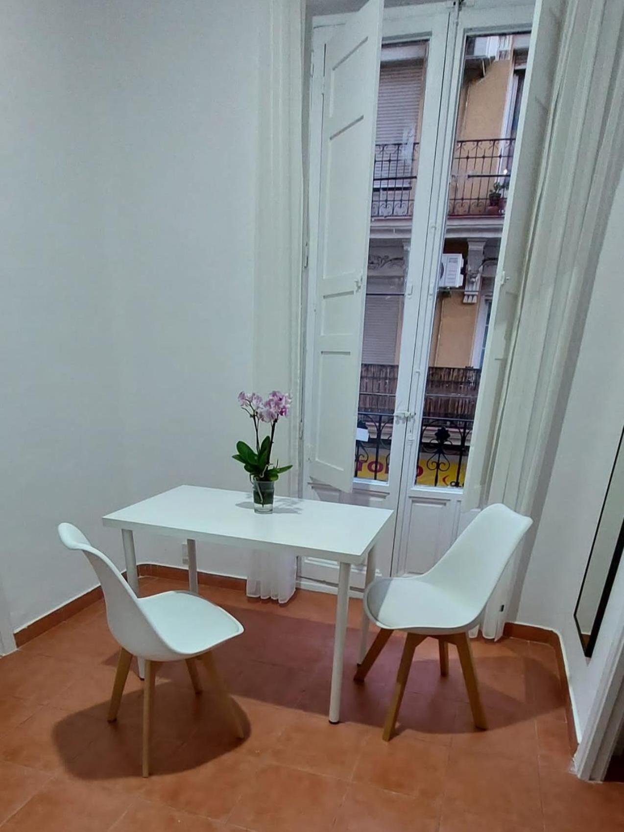 Habitacion Cerca Centro De Мадрид Стая снимка