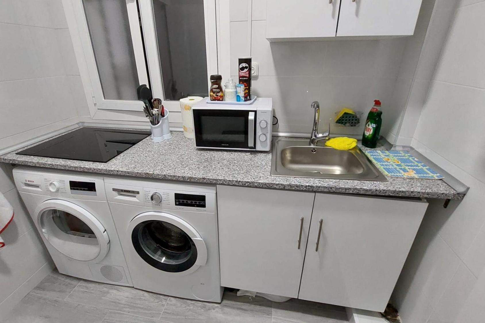 Habitacion Cerca Centro De Мадрид Стая снимка